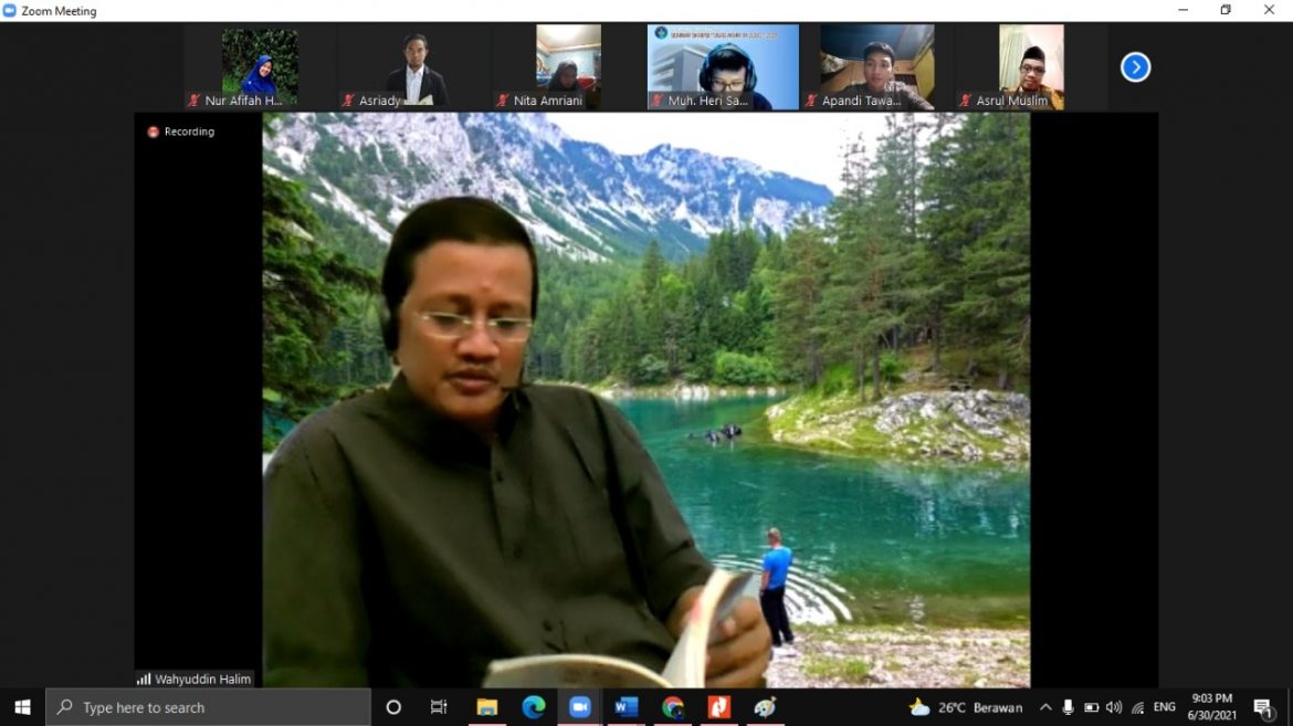 BEDAH BUKU, UKM RITMA MENGHADIRKAN PEMATERI LANGSUNG DARI PENULISNYA